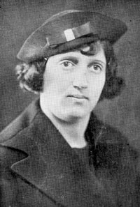 Parvin Etesami nach dem Verbot des Tschadors durch Reza Schah am 7. Jan. 1936