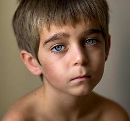 Jungen, die stillsten Sexualopfer