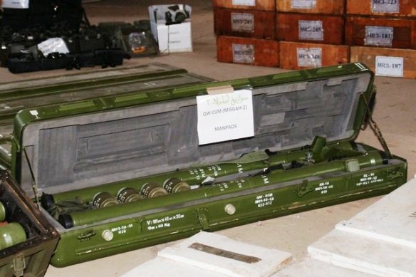 Einigen Waffen, die vor der Küste Jemens vom Segelschiff Dhahu beschlagnahmt wurden - Bildquelle_Reuters