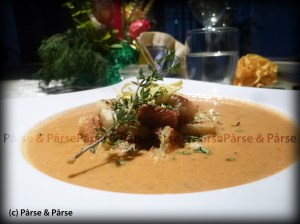 Persische Auberginenencremesuppe