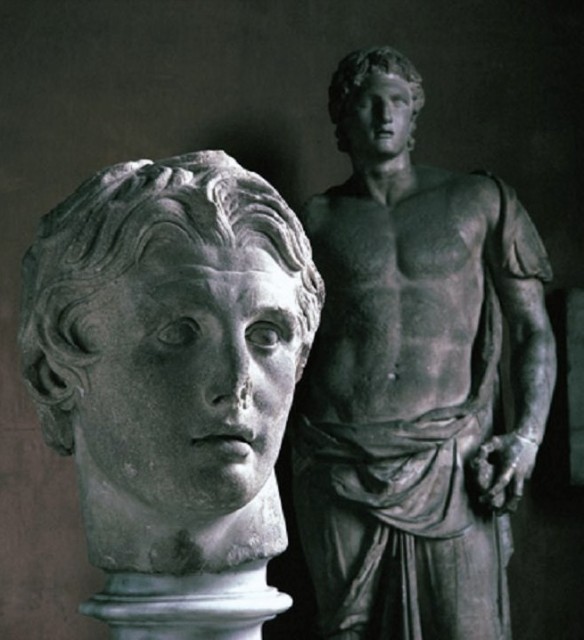 Abb. 1 Alexander Statue