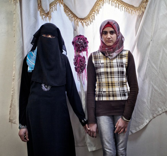 Layla und ihre Schwester Sama Bildquelle: Tanya Habjouqa