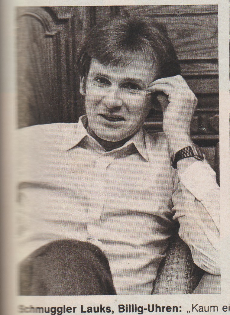 Dieses Bild hatte der damalige Direktor der SPIEGEL-Vertretung in der DDR Ulrich Schwarz in der Wohnung des Vaters von Adam Lauks gemacht. Er kam aus Berlin in den Schwarzwald im April 1986 um mit ihm ein Interview zu machen.